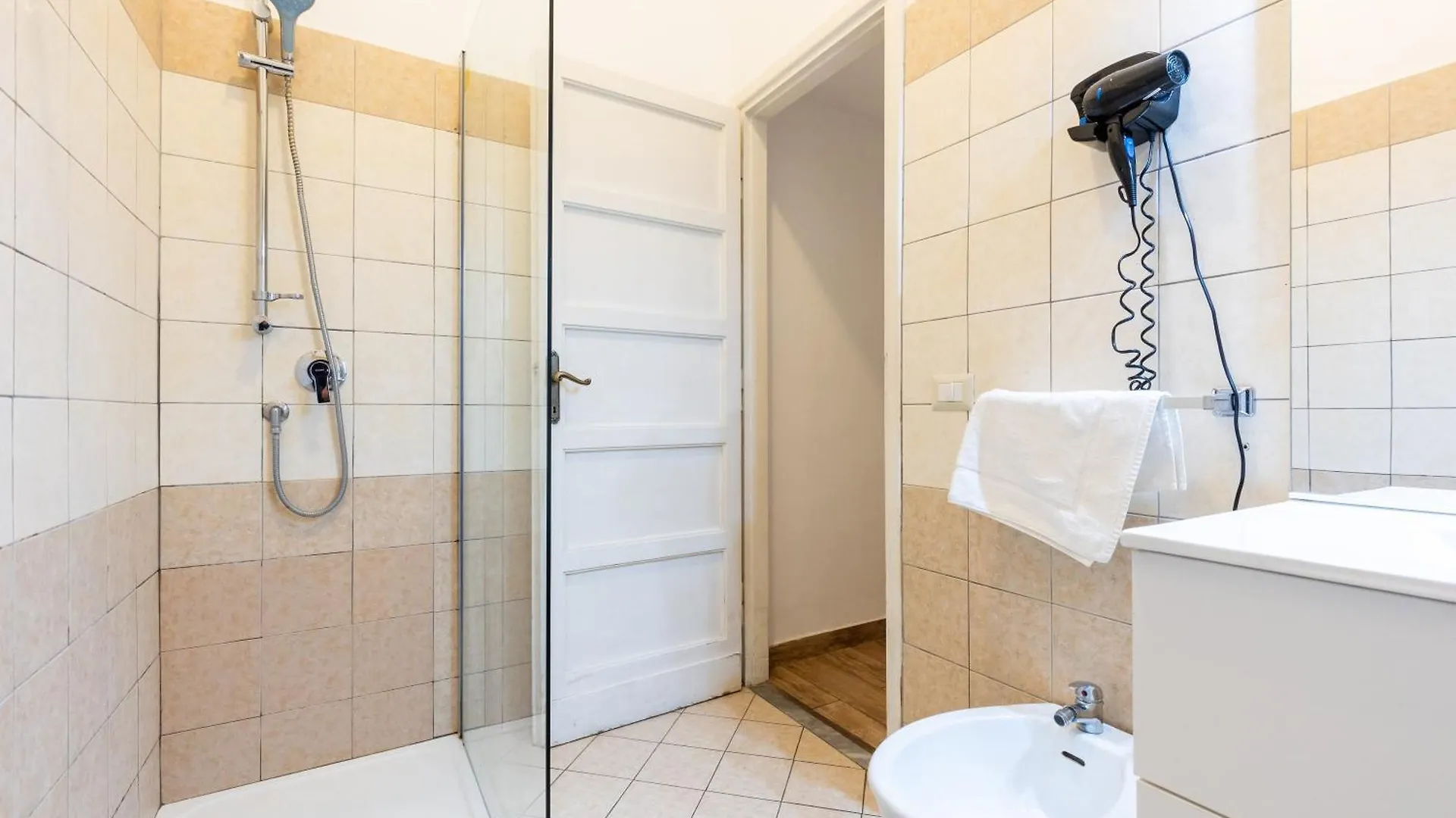 Casa Vacanze La Sirenetta Lido di Ostia Italy